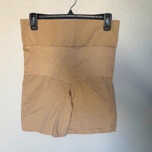 Pre-Loved Cacique The Slimmer High Waist Short 22/24.